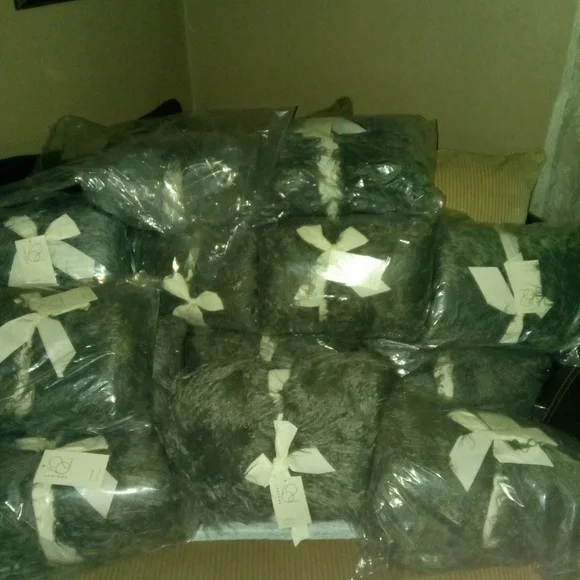 Project 62 Gray Faux Fur Throw Blanket - Picture 4 of 8